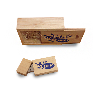 hero USB Sticks aus Holz
